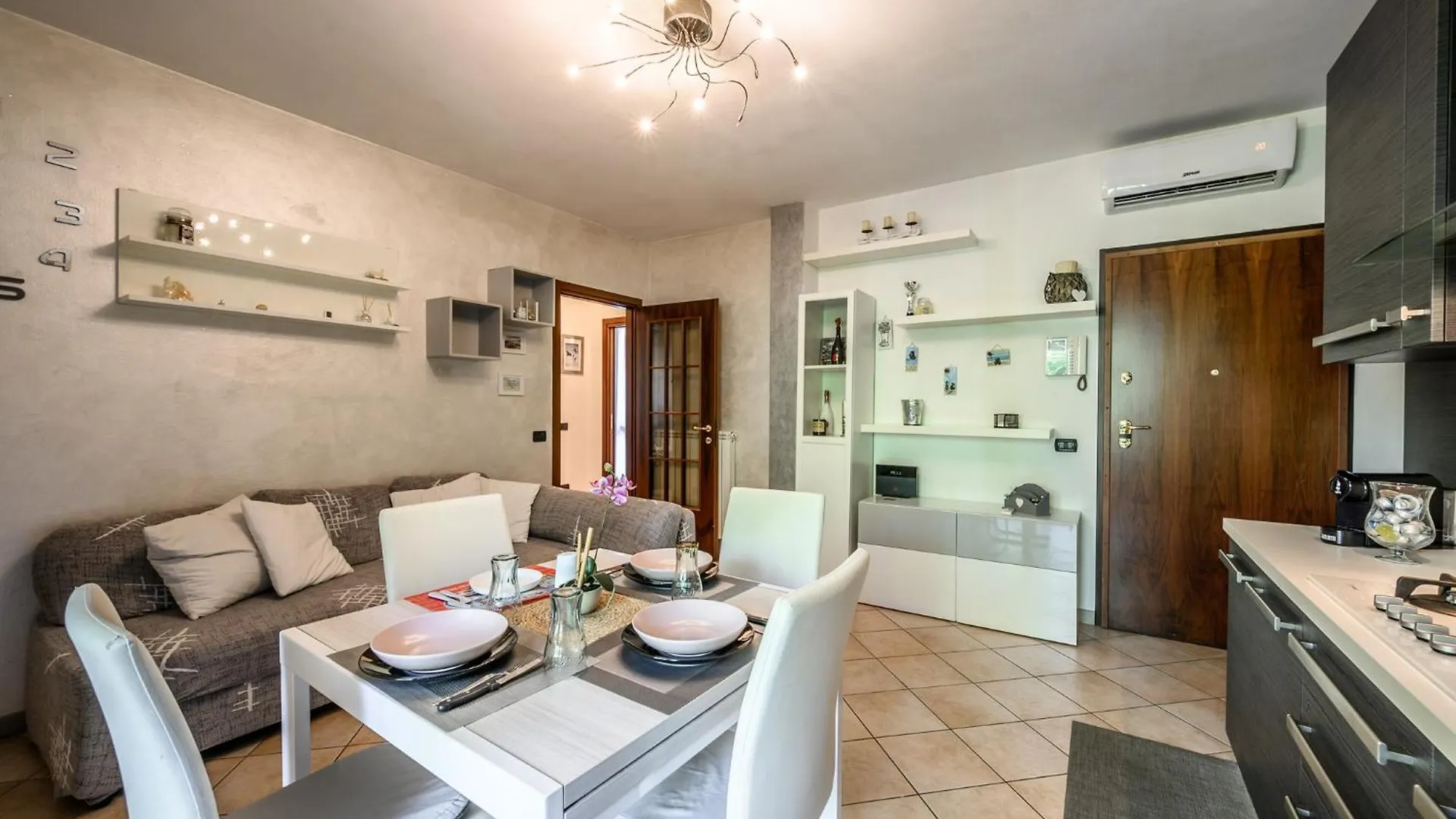 Casa Vacanza Formigine Wi-Fi-2 Camere-6 Ospiti 0*,  Italien